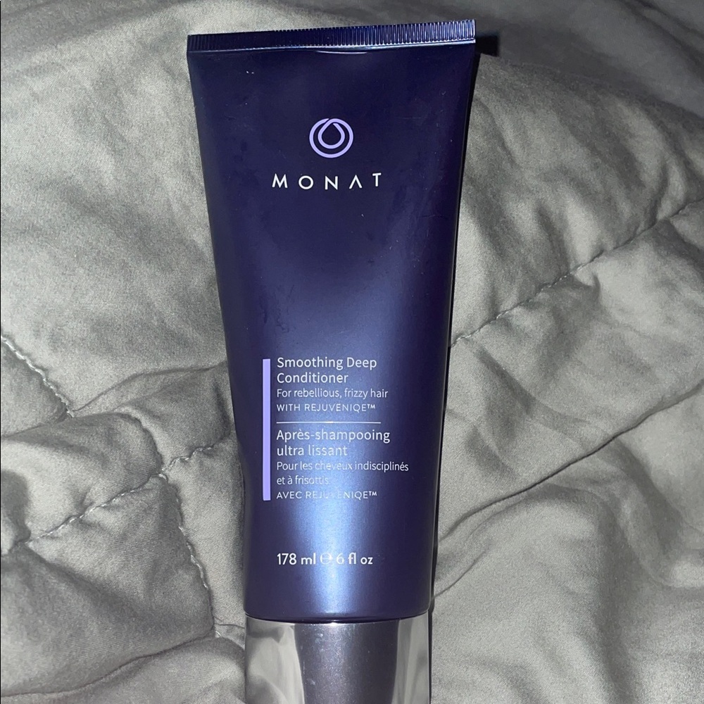 MONAT Smoothing Deep Conditioner - Purple